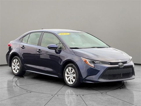 Used 2021 Toyota Corolla LE image 8