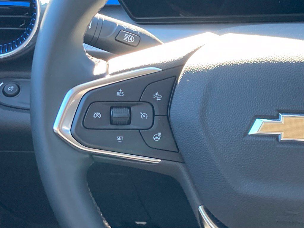 Used 2024 Chevrolet Trax LT w/ Driver Confidence Package FWD image 10