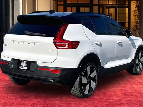 Used 2023 Volvo XC40 Recharge Ultimate AWD/4WD image 11