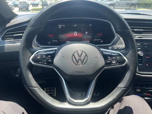 Certified 2024 Volkswagen Tiguan SE R-Line AWD/4WD image 15