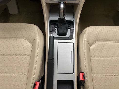 Used 2012 Volkswagen Passat 2.5 SE image 21