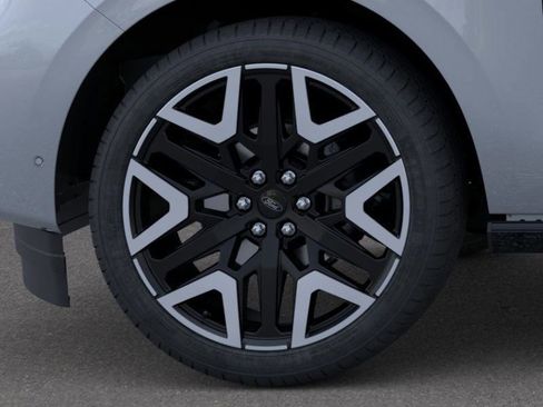 New 2026 Ford Expedition Platinum w/ Platinum Ultimate Package image 19