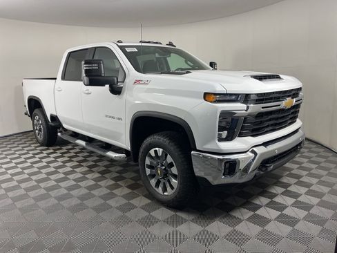 New 2026 Chevrolet Silverado 3500 LT w/ Safety Package image 6