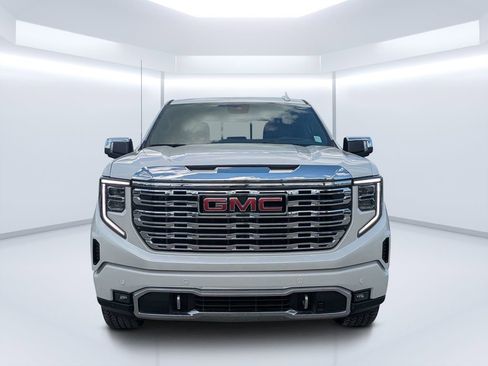 Used 2024 GMC Sierra 1500 Denali w/ Technology Package image 8