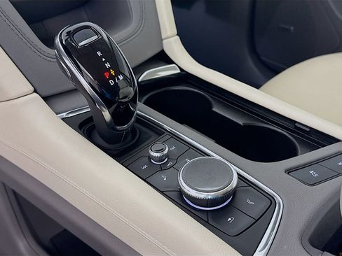 Used 2025 Cadillac XT5 Premium Luxury w/ Technology Package image 17