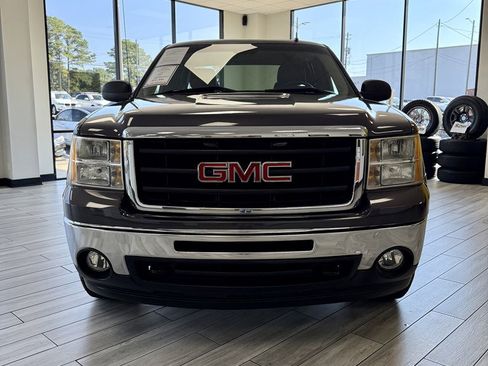 Used 2011 GMC Sierra 1500 SLE w/ Power Tech Package image 2