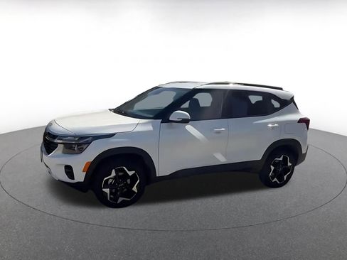 Used 2025 Kia Seltos S image 8