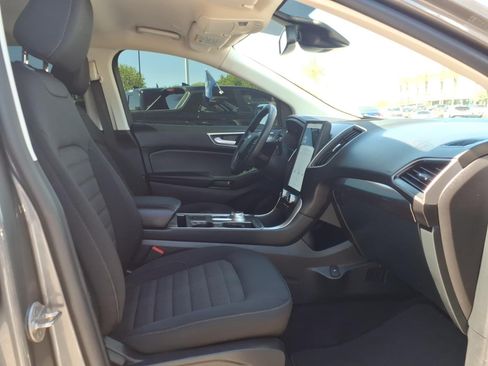 Used 2024 Ford Edge SEL AWD/4WD image 11