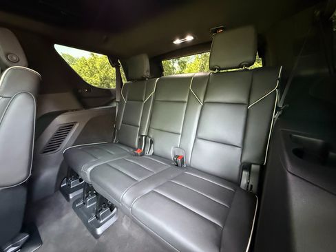 Used 2023 Cadillac Escalade Sport w/ LPO, ONYX Package AWD/4WD image 32