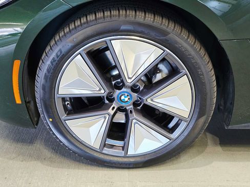 Used 2023 BMW i4 eDrive35 w/ Premium Package RWD image 8