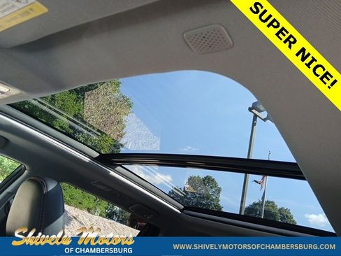 Used 2018 Toyota Highlander Limited Platinum image 15