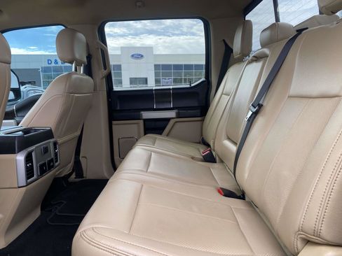 Used 2021 Ford F250 Lariat w/ Chrome Package image 11