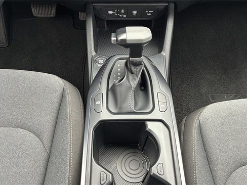 Certified 2025 Kia K4 image 22