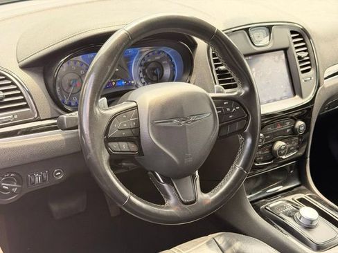 Used 2020 Chrysler 300 S RWD image 18