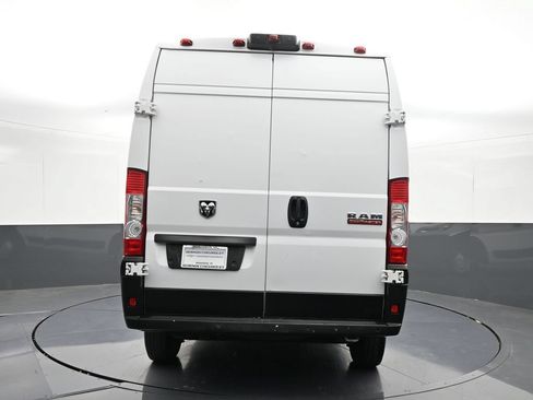 Used 2021 RAM ProMaster 1500 w/ Convenience Group FWD image 4