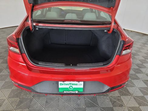 Used 2019 Hyundai Elantra SE FWD image 29