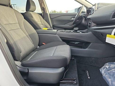 New 2026 Nissan Rogue SV FWD image 13