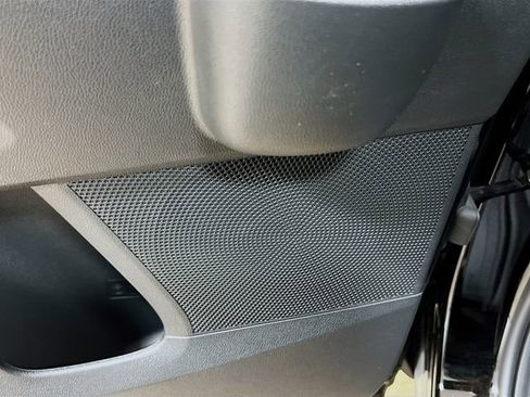 New 2025 Kia Sorento EX image 25