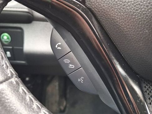 Used 2020 Honda HR-V Touring image 20