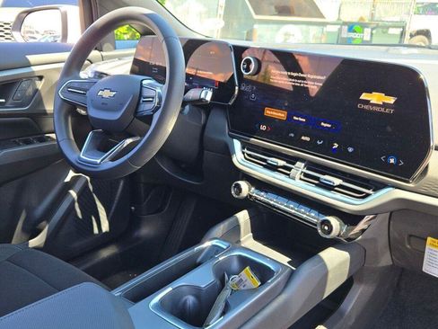 New 2026 Chevrolet Equinox EV LT FWD image 14