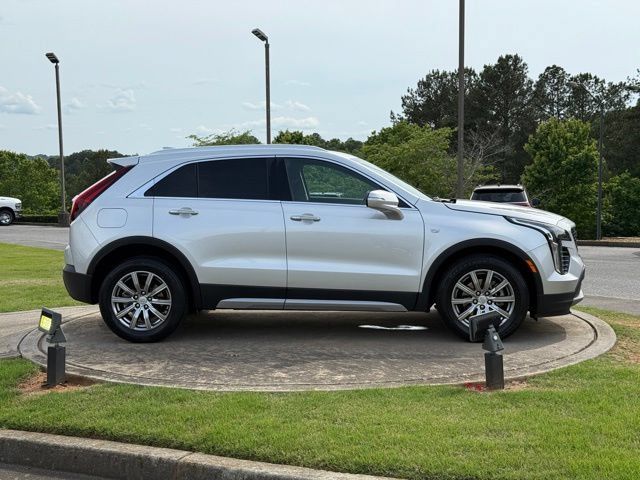 Used 2022 Cadillac XT4 Premium Luxury w/ Safety Alert Package FWD image 7