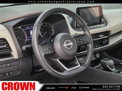 Used 2023 Nissan Rogue SV w/ SV Premium B Package image 23