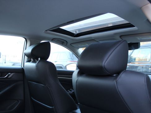 Used 2019 Honda Accord EX-L image 12