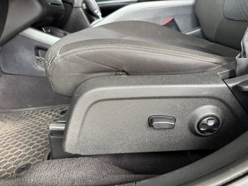 Used 2019 Dodge Journey SE w/ Premium Group image 19