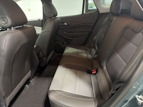 New 2026 Chevrolet Trax LT w/ Sunroof Package image 18