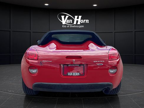 Used 2007 Pontiac Solstice Convertible RWD image 6