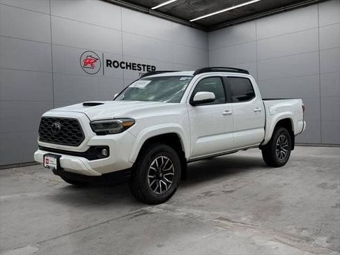 Certified 2023 Toyota Tacoma TRD Sport w/ Technology Package AWD/4WD image 37