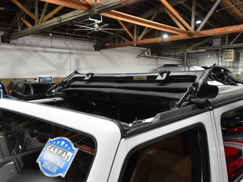 Used 2021 Jeep Gladiator Rubicon image 47