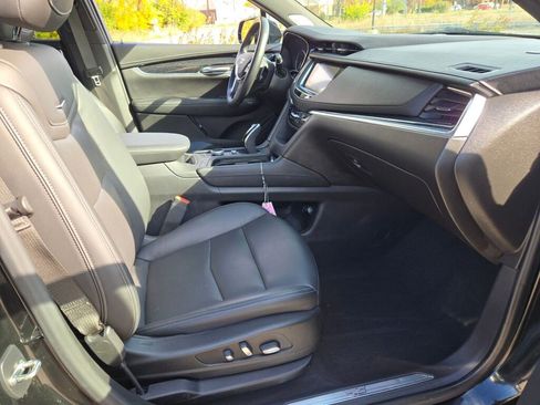 Used 2020 Cadillac XT5 Premium Luxury image 7