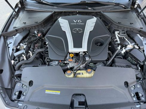Used 2017 INFINITI Q50 Red Sport 400 RWD image 38