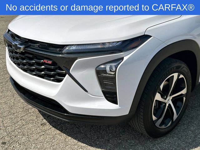 Certified 2024 Chevrolet Trax RS w/ Driver Confidence Package FWD image 10