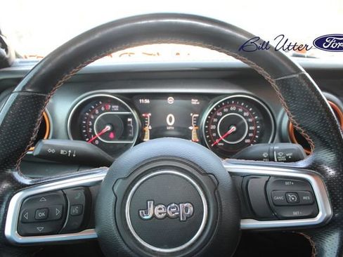 Used 2020 Jeep Gladiator Mojave AWD/4WD image 23