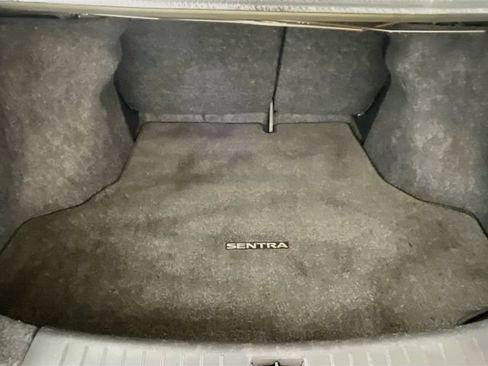 Used 2014 Nissan Sentra SR FWD image 23