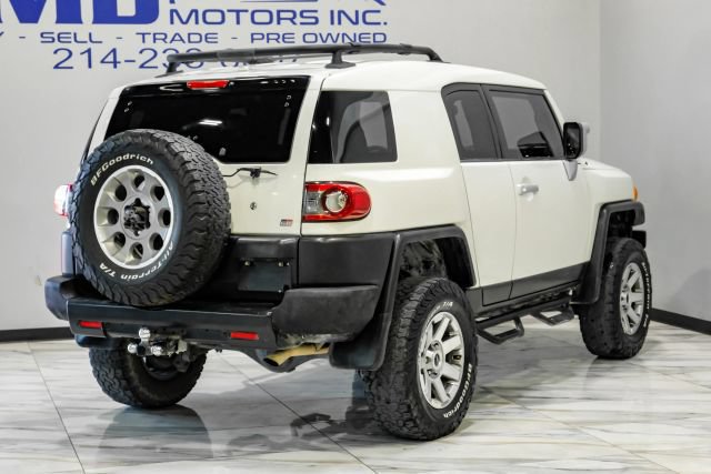 Used 2012 Toyota FJ Cruiser 2WD w/ Convenience Pkg image 9