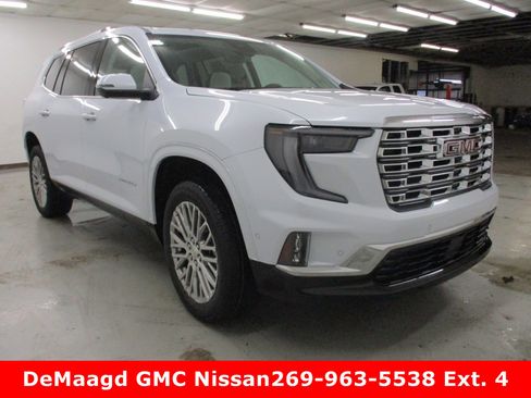 New 2026 GMC Acadia Denali w/ Super Cruise Package image 3