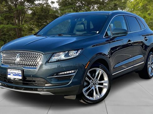 Used 2019 Lincoln MKC Reserve image 3