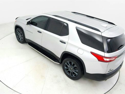 Used 2021 Chevrolet Traverse RS FWD image 15