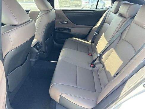 New 2025 Lexus ES 350 w/ Premium Package image 23