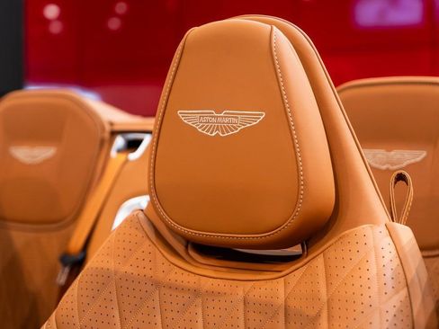 Used 2024 Aston Martin DB12 Convertible RWD image 6