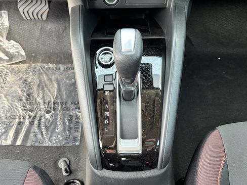 New 2025 Nissan Versa SR w/ Trunk Package image 27