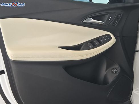 Used 2022 Buick Encore GX Essence FWD image 26