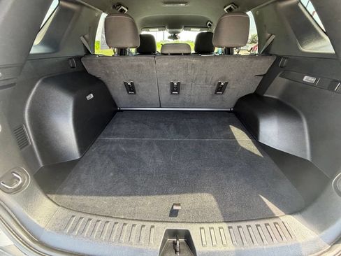 Used 2025 Chevrolet Equinox LT AWD/4WD image 26