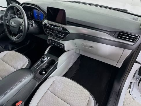 Certified 2024 Ford Escape Active image 32