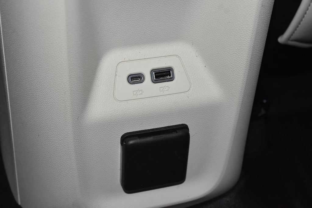 Used 2023 Buick Envision Avenir FWD image 25