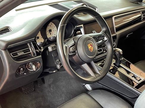 Used 2023 Porsche Macan AWD/4WD image 13