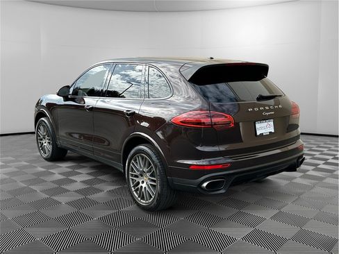Used 2017 Porsche Cayenne Platinum Edition AWD/4WD image 3